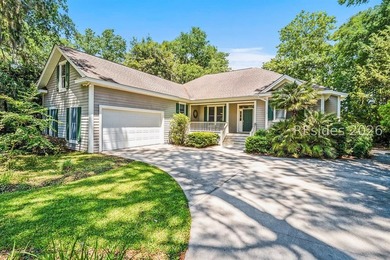 Beach Home For Sale in Beaufort, South Carolina