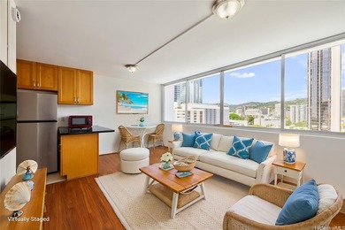 Beach Condo For Sale in Honolulu, Hawaii