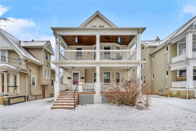 Beach Townhome/Townhouse Sale Pending in Lakewood, Ohio
