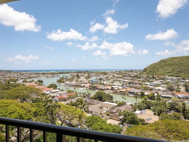 Beach Condo For Sale in Honolulu, Hawaii