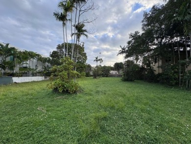 Beach Lot For Sale in Miami Beach, Florida