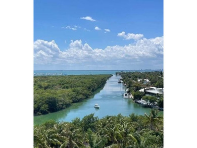 Beach Condo For Sale in Key Biscayne, Florida