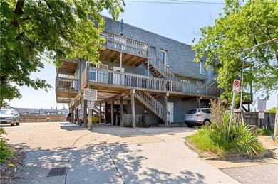 Beach Condo For Sale in Norfolk, Virginia