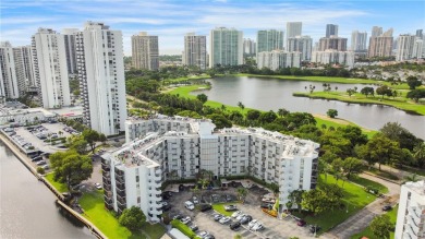 Beach Condo For Sale in Aventura, Florida