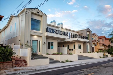 Beach Townhome/Townhouse For Sale in Redondo Beach, California