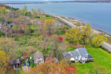 Beach Home For Sale in Mill Neck, New York
