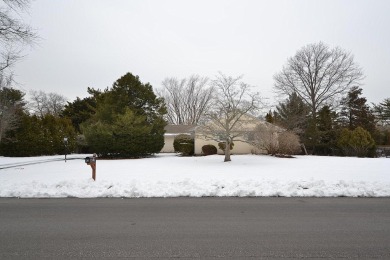 Beach Home For Sale in Setauket, New York
