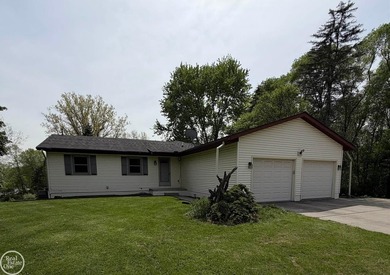 Beach Home For Sale in Fort Gratiot, Michigan