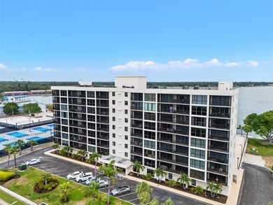 Beach Condo For Sale in St. Petersburg, Florida