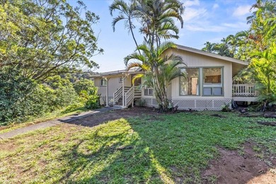 Beach Home For Sale in Haiku, Hawaii