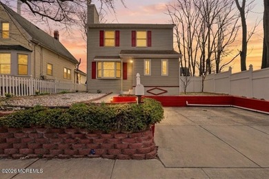 Beach Home Sale Pending in Keansburg, New Jersey