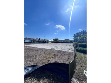 Beach Lot For Sale in Cape Coral, Florida