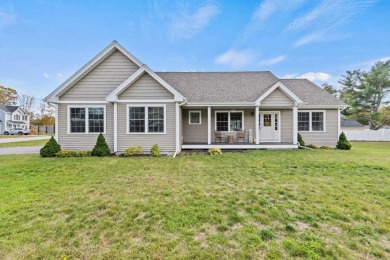 Beach Home For Sale in Saco, Maine