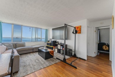 Beach Condo For Sale in Kahului, Hawaii