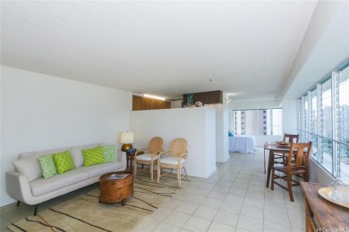 Beach Condo For Sale in Honolulu, Hawaii