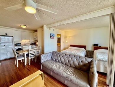 Beach Condo For Sale in Honolulu, Hawaii