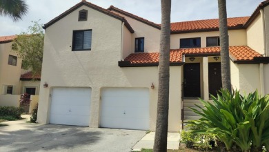 Beach Condo For Sale in Boynton Beach, Florida