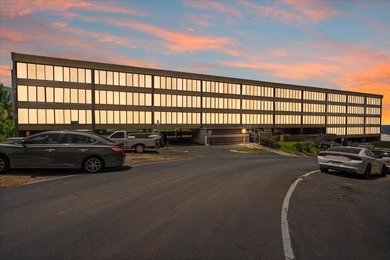 Beach Condo For Sale in Wailuku, Hawaii