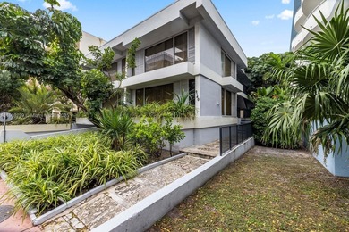 Beach Condo For Sale in Surfside, Florida