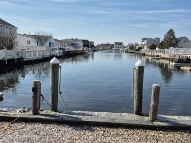 Beach Home For Sale in Toms River, New Jersey