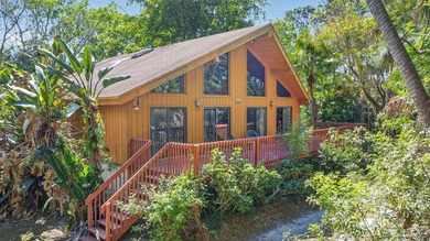 Beach Home Active Under Contract in West Palm Beach, Florida