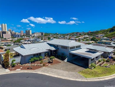 Beach Home For Sale in Honolulu, Hawaii