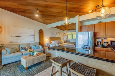 Beach Condo For Sale in Lahaina, Hawaii