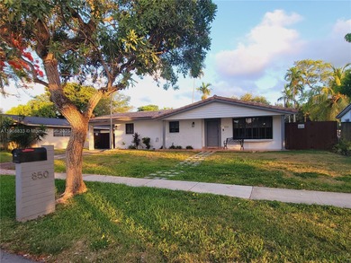 Beach Home For Sale in North Miami Beach, Florida