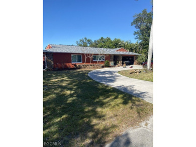 Beach Home For Sale in Fort Myers, Florida