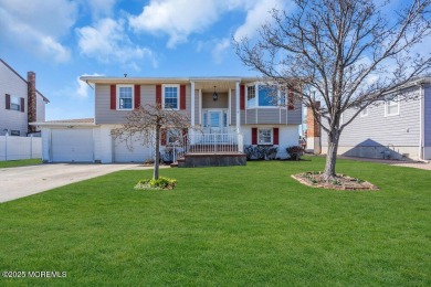Beach Home Sale Pending in Toms River, New Jersey