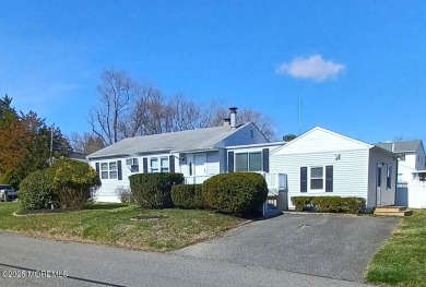Beach Home For Sale in Wall, New Jersey