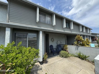 Beach Condo Active Under Contract in Ormond Beach, Florida