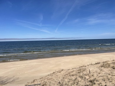 Beach Lot For Sale in Pentwater, Michigan