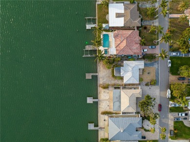 Beach Lot For Sale in South Pasadena, Florida