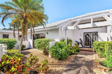 Beach Home Active Under Contract in Boynton Beach, Florida