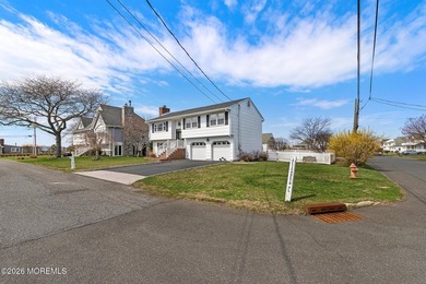 Beach Home Sale Pending in Monmouth Beach, New Jersey