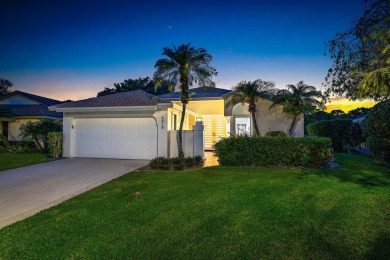 Beach Home For Sale in Palm Beach Gardens, Florida