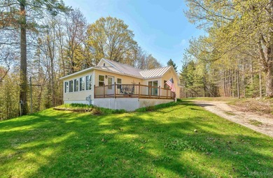 Beach Home For Sale in Munising, Michigan