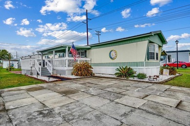 Beach Home For Sale in North Myrtle Beach, South Carolina