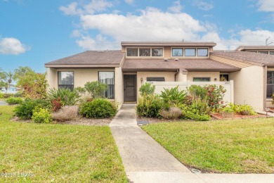 Beach Townhome/Townhouse For Sale in Holly Hill, Florida