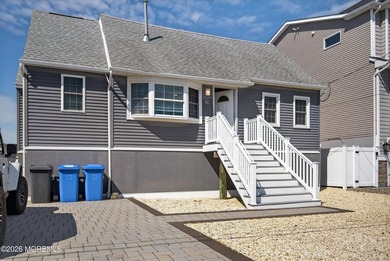 Beach Home Sale Pending in Manahawkin, New Jersey