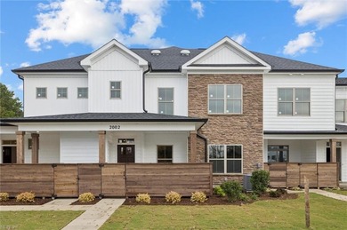 Beach Condo For Sale in Suffolk, Virginia