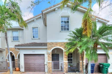 Beach Townhome/Townhouse For Sale in Cutler Bay, Florida