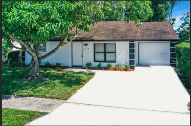 Beach Home For Sale in Lake Worth, Florida