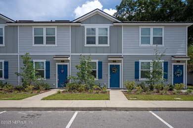 Beach Townhome/Townhouse For Sale in Jacksonville, Florida