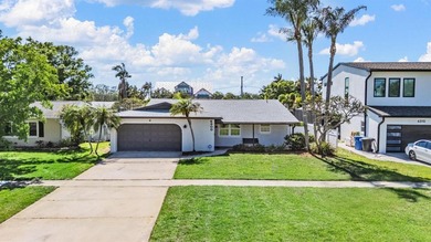 Beach Home For Sale in St. Petersburg, Florida