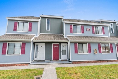 Beach Condo For Sale in Surfside Beach, South Carolina