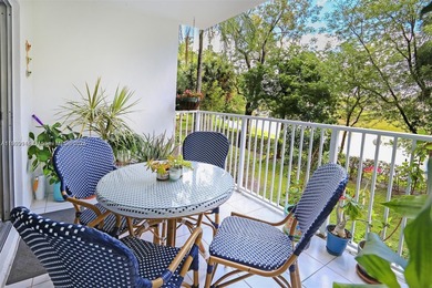 Beach Condo For Sale in Hollywood, Florida