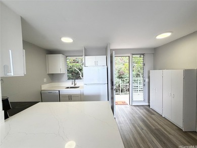 Beach Condo For Sale in Honolulu, Hawaii