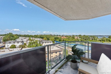 Beach Home For Sale in Bayside, New York